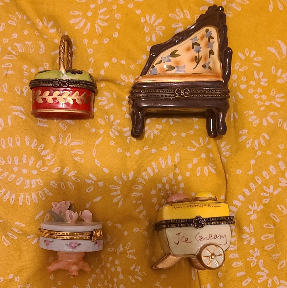 vintage porcelain boxs